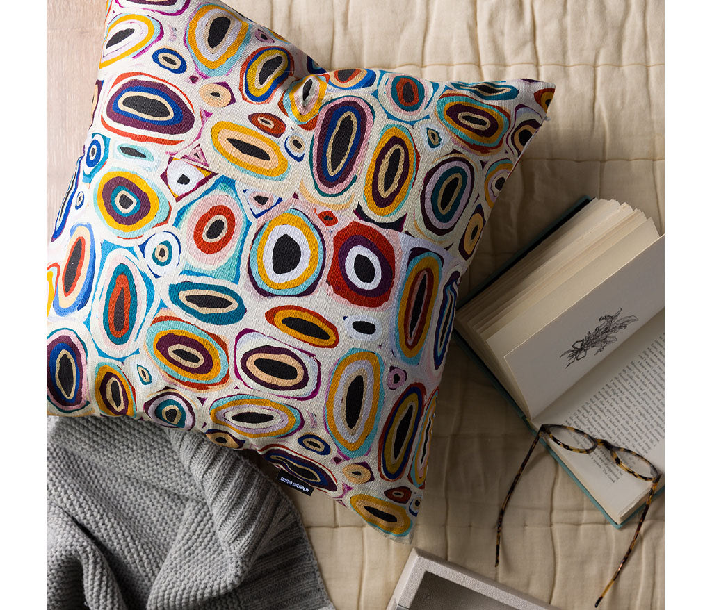 Gladys Kuru Bidu Cushion Cover