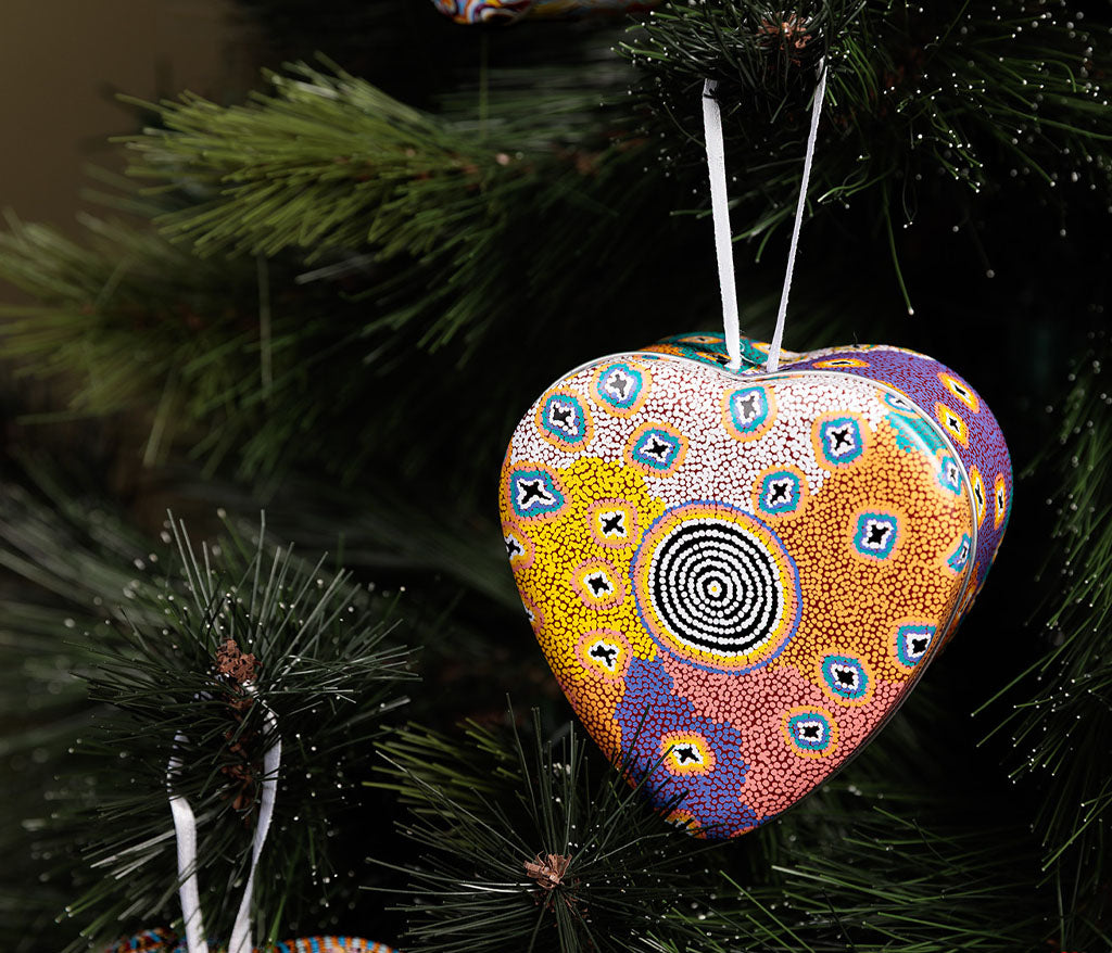 Aboriginal Art Baubles Heart Shaped Tins 4 pack